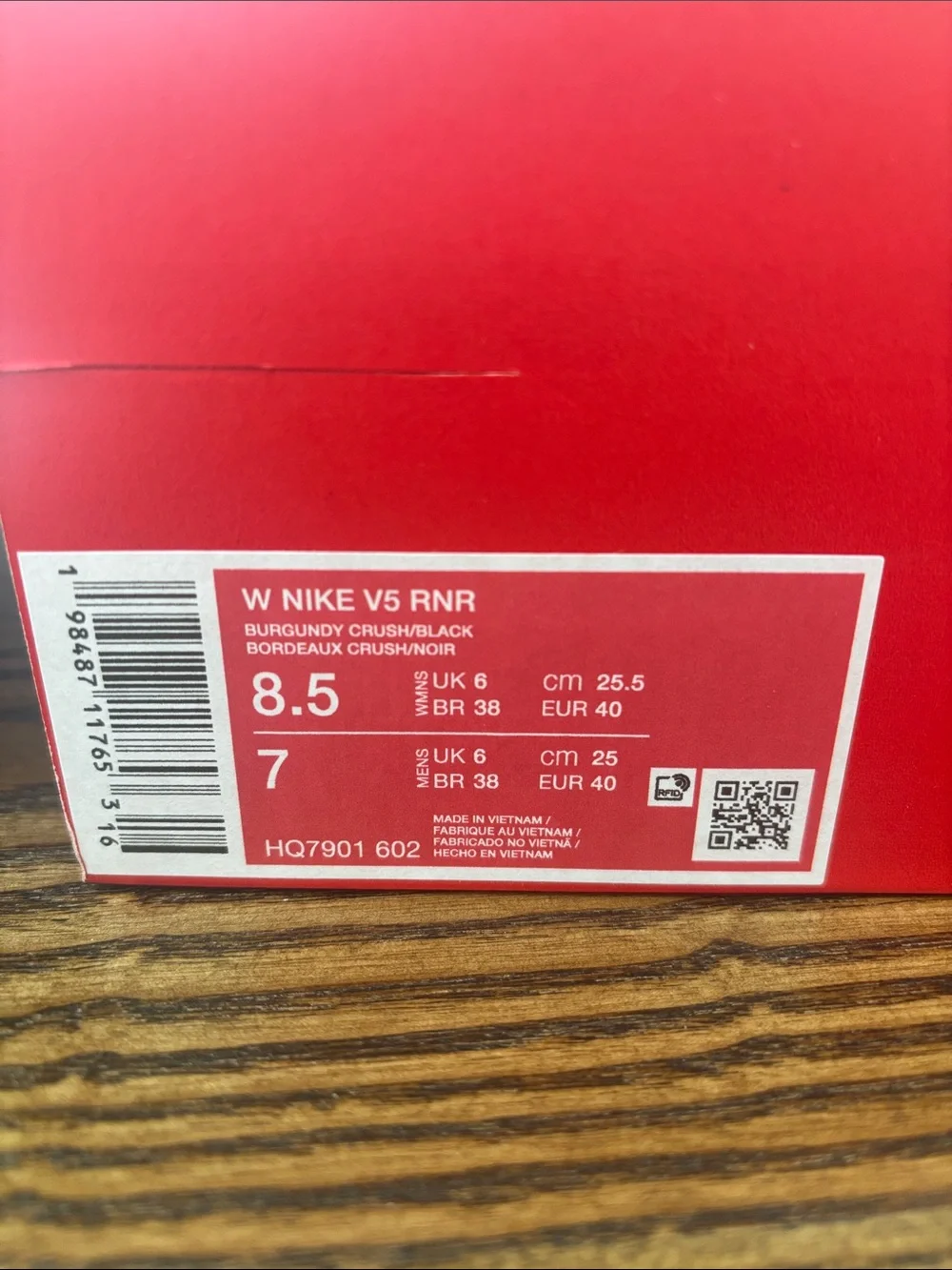Women’s Nike V5 RNR - Picture 2 of 8